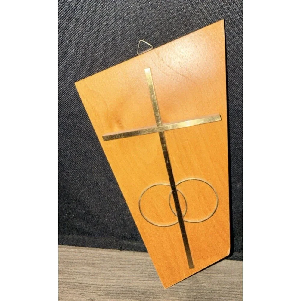 MCM Vintage Cross with Overlapping Circles on Wooden Maple Plaque Wall Hanging